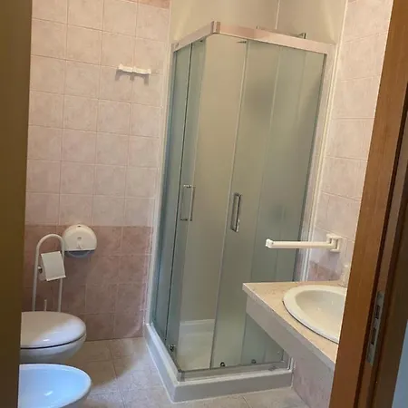 Al Dolmen Couette-café Monte SantʼAngelo