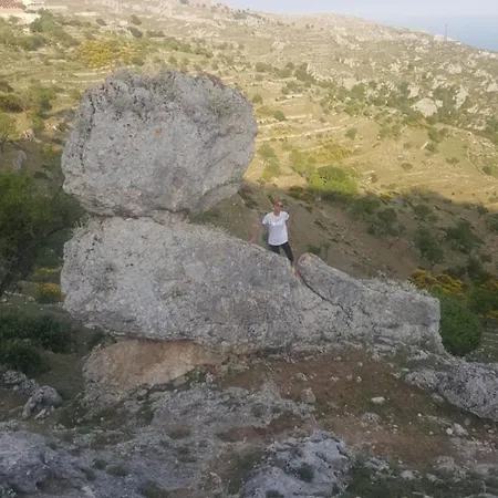 Al Dolmen 3* Monte SantʼAngelo